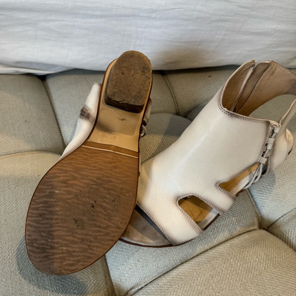 Unity In diversity sandal - Picture 4 of 6